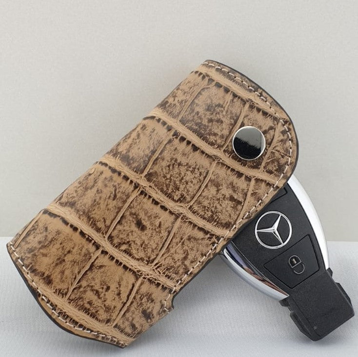 Best car key best sale holder
